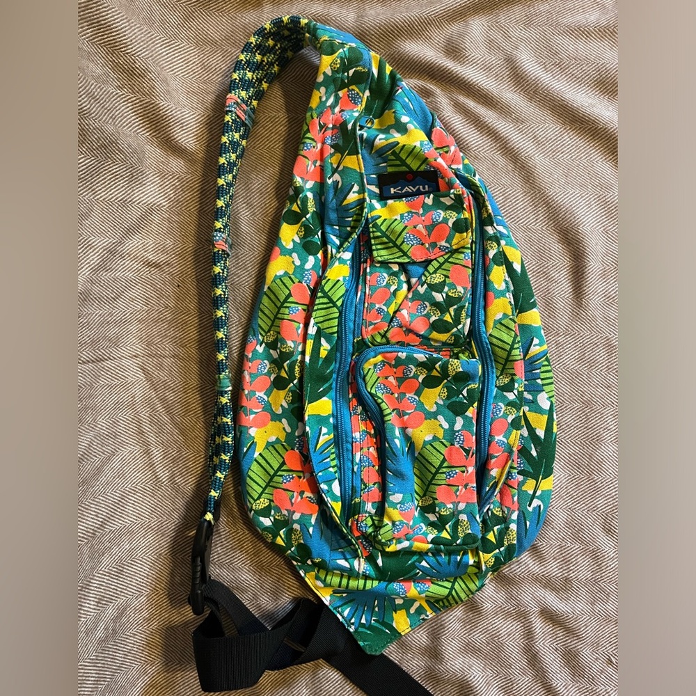 Kavu sling bag!